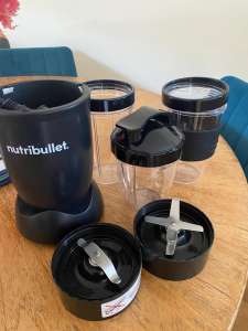 NUTRIBULLET CUPS AND ACCESSORIES