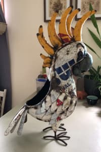 Metal Cockatoo Sculpture