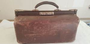 Vintage Gladstone Leather Bag