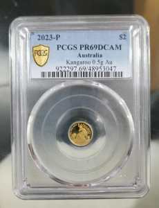 💥2023 Perth Mint $2 QE II Kangaroo 0.5g 999 Gold Proof Mini Coin PR69