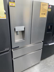 Hisense 560L PureFlat French Door Refrigerator in Warranty
