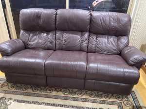 3 PIECE LEATHER LOUNGE SUITE WITH RECLINERS