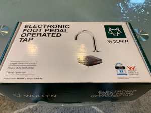 Wolfen Electronic Foot Pedal Operated Tap Chrome 5 Star
