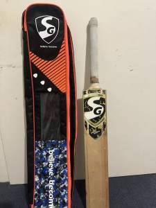Cricket bat SG liam X on sell for 200$