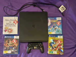 1Tb Playstation 4 + 4games & controller