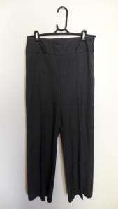7 Pairs of Female Business Pants (All Size 8)