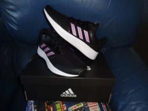 ADIDAS PERFORMANCE GALAXY 5 WOMENS US 11 SNEAKS NEW WITH BOX