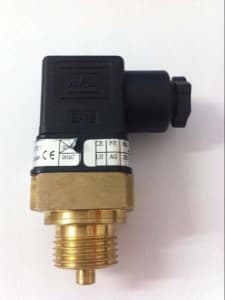 Probe Thermostat (1/2 inch) Normal Open 50-55°C Hydraulic Oil Cooler