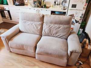 Nick Scali 2.5 seater electric recliner couch
