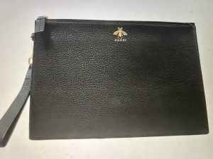 Leather Clutch - Unisex - Brand: Gucci - Black (2nd Hand)