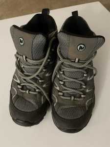 Merrell vibram hiking boots