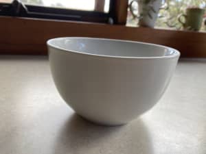 Soup bowl, white