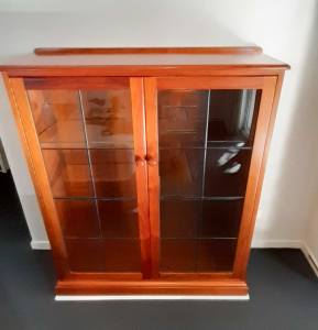 Wooden/glass book/display cabinet