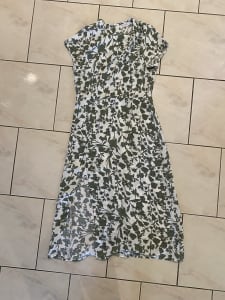 Ladies Size 8 Dress