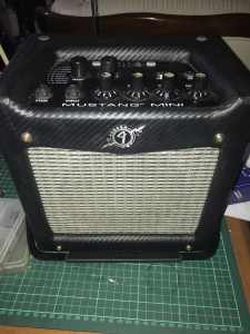 Guitar Amplifier FENDER 5w 