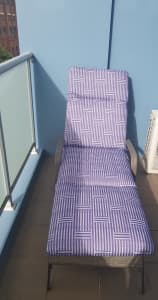 Sun lounger cushion navy and white
