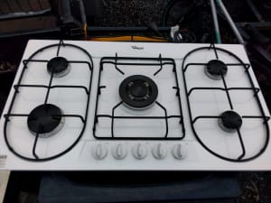 BRAND NEW IN BOX Whirlpool Gas Cooktop 2 - 5 burner