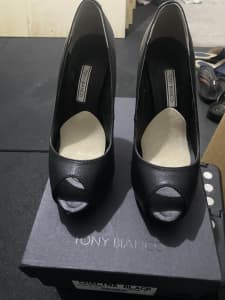 Tony Bianco Chalina Black heels