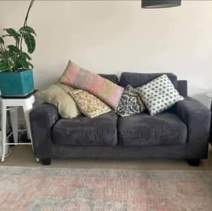 5 seater couch/sofa for sale