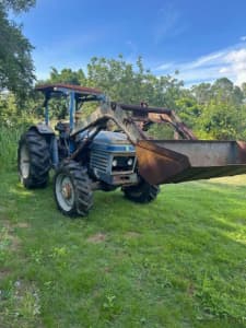Tractor British Leyland 455 4WD with Front End Loader