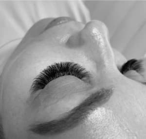 Stunning Eyelash extensions from $80 (Weekends booking available!)