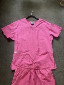 MediScrubs - nurse work uniform