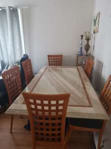 Real marble dining tabel with 6 chairs 