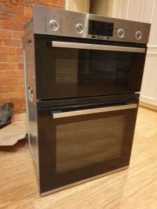 BOSCH DOUBLE WALL OVEN