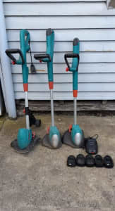 As per photos, nice set of 3 Bosch whipper-snapper in good condition!
