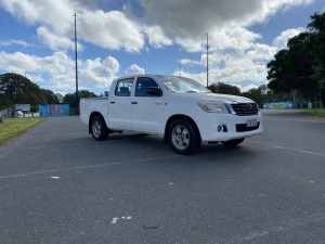 Toyota Hilux 2012 Workmate 2.7,Manual