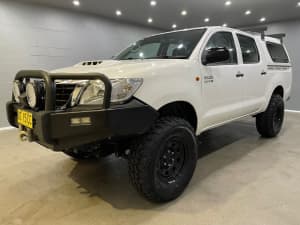 2014 Toyota Hilux KUN26R MY14 SR Double Cab White 5 Speed Manual Utility