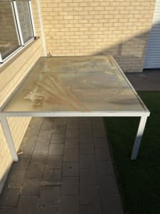 Outdoor Table - Glass 8 seater