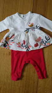 Catimini babys outfit size 00