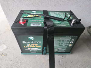 Enerdrive 100ah battery / dc2dc charger 40amp