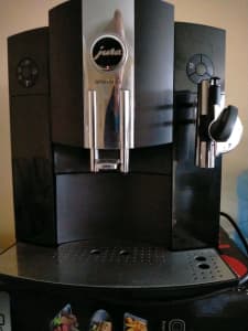 Jura C9 Auto coffee, expresso, latte machino