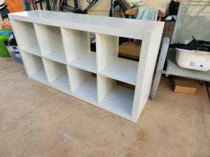 White shelf unit - used