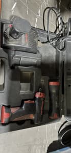 SNAPON CORDLESS SCREWDRIVER WITH LIGHT