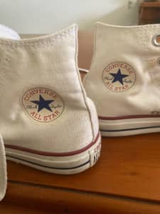 Converse white shoes 