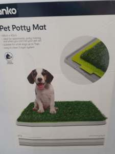 Potty mat for a puppy/ small dog.