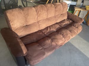 2 1/2 seater couch