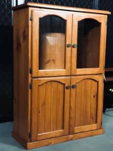 Timber Display/Storage Cabinet/Hutch/Cupboard