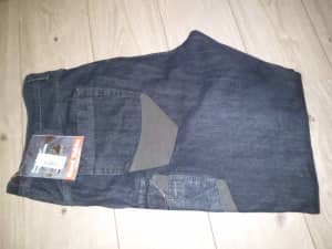 HARD YAKKA JEANS SIZE 117S BRAND NEW WITH TAG