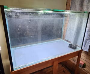 Large fish tank aquarium and stand 120x60x70cm