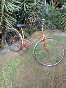 Vintage Malvern Star ladies bike/bicycle 
