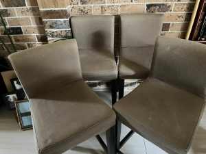 Breakfast bar chairs x 4