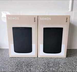 Sonos One SL pair Sanus Adjustable WSSA1-B2 speaker stand pair