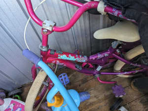 Girls bikes - ages 4-8