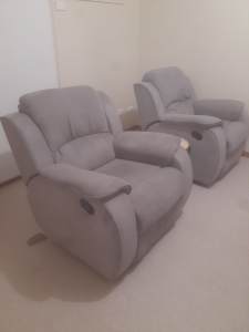 2 VELOUR MATERIAL RECLINERS