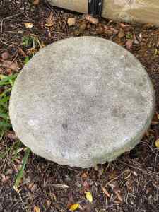 Homemade concrete stepping stone large x5