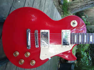 Gibson Les Paul Studio 2012 Red